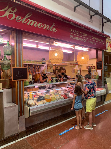 Xarcuteria Belmonte i Espai de Degustació ubicada en Olesa de Montserrat (Barcelona)