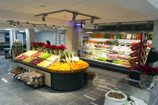 PLENUS SUPERMERCADOS ubicada en A Rúa (Ourense)