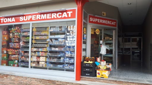 Tona Supermercat ubicada en Tona (Barcelona)