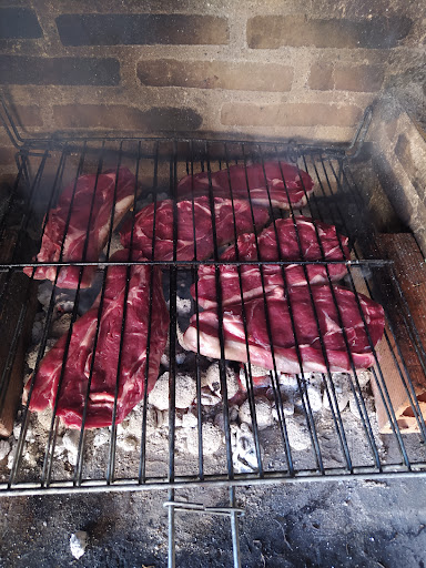 Carnicería Charcutería Raúl de Lema ubicada en El Boalo (Madrid)