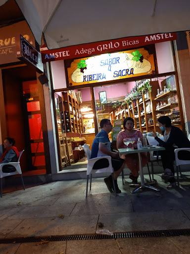 Adega Grillo bicas ubicada en Castro Caldelas (Ourense)