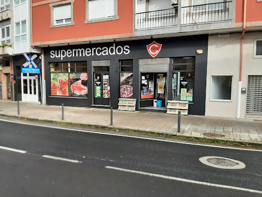 Supermercado Claudio ubicada en Muros (A Coruña)