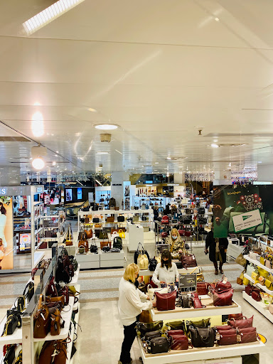 Assegurances El Corte Inglés ubicada en Barcelona (Barcelona)
