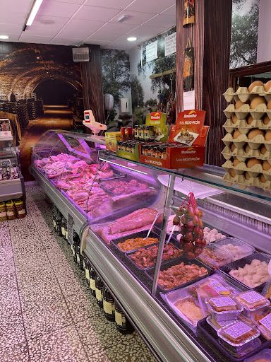 CARNES Y CHACINAS LA DEHESA ubicada en Huelva (Huelva)