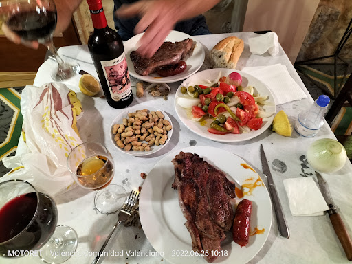 Cafetería La Font ubicada en La Font d'En Carròs (Valencia)