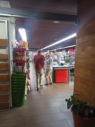 Supermarket Padrosa ubicada en Llers (Girona)