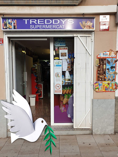 TREDDYS SUPERMERCAT ubicada en Castellví de Rosanes (Barcelona)