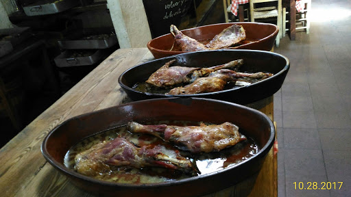 Restaurant Cuevas del Vino ubicada en Chinchón (Madrid)