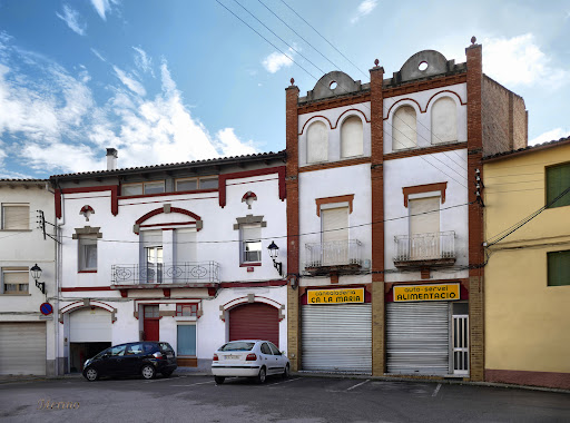 Ca la Maria alimentació ubicada en Santa Maria d'Oló (Barcelona)