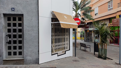 Ultramarinos Natalia ubicada en Santa Cruz de Tenerife (Santa Cruz de Tenerife)