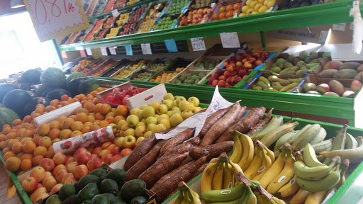 Frutería carniceria y Alimentación nava ubicada en Valdemorillo (Madrid)