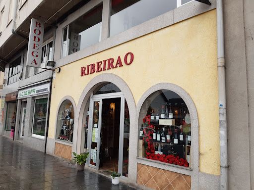 Ribeirao Vine shop ubicada en Viveiro (Lugo)