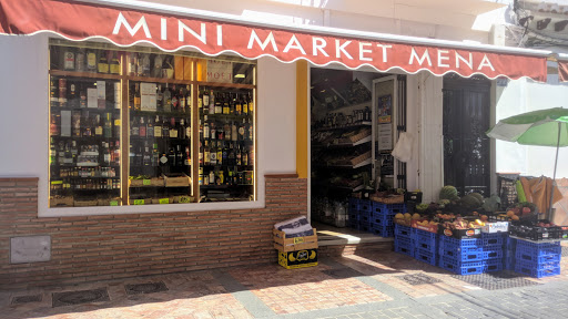 Mini Market Mena ubicada en Nerja (Málaga)