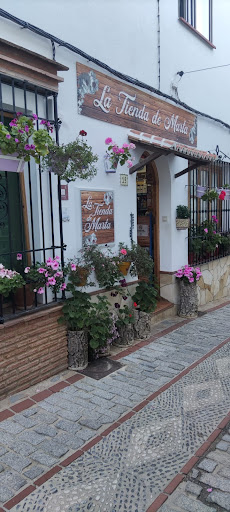 La Tienda de Marta ubicada en Benalauría (Málaga)