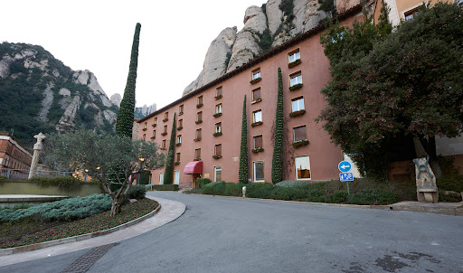 Hostal Abat Cisneros ubicada en Barcelona (Barcelona)