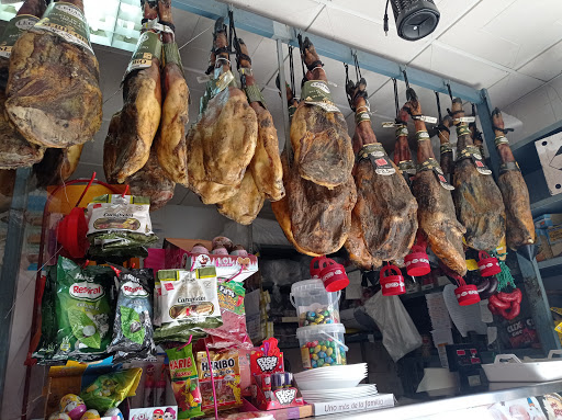 TIENDA EL ARROYO ubicada en Aznalcóllar (Sevilla)