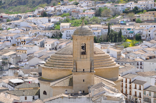 Iglesia de la Encarnacion ubicada en Montefrío (Granada)