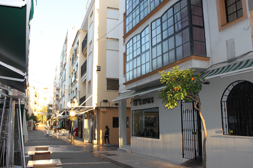 Apartamentos Cristamar Centro y Playa ubicada en Estepona (Málaga)