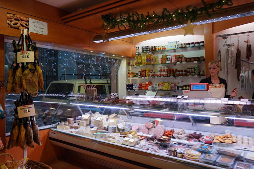 Cansaladeria Roca ubicada en Barcelona (Barcelona)