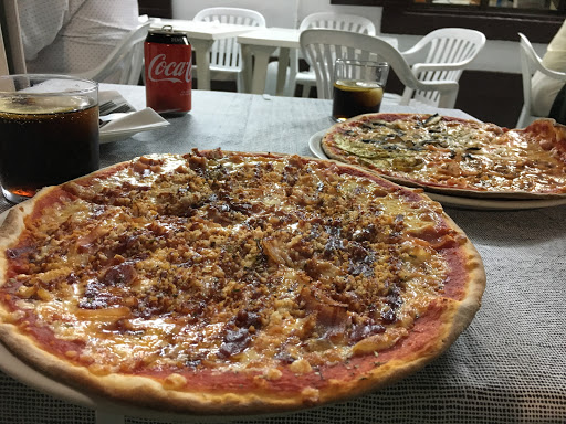 Pizzería Yerbabuena ubicada en Barbate (Cádiz)