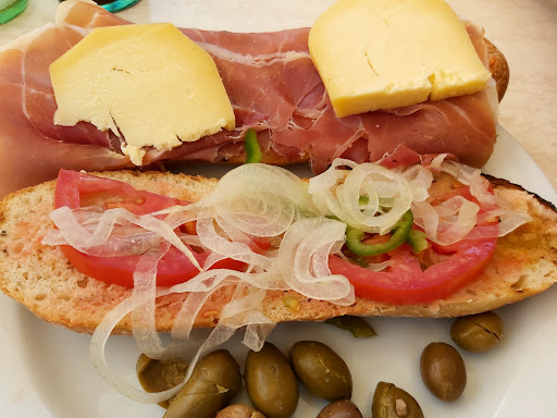 Restaurant Ca na Miquela de ses Teuleres ubicada en Vilafranca de Bonany (Islas Baleares)