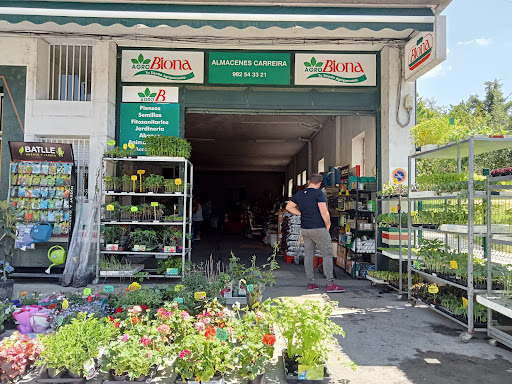 Comercial Carreira ubicada en Láncara (Lugo)