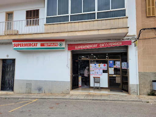 Supermercado Can Ferrer (Spar) ubicada en Cas Concos des Cavaller (Islas Baleares)