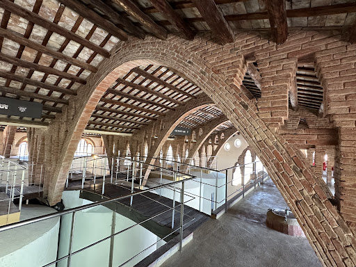 Vinícola i Secció de Crèdit Sant Isidre de Nulles ubicada en Nulles (Tarragona)