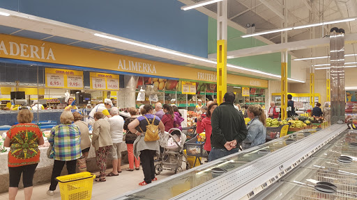 Supermercados Alimerka ubicada en Luarca (Asturias)