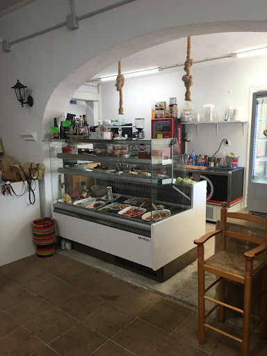 Supermercat Aprop ubicada en Colònia de Sant Pere (Islas Baleares)