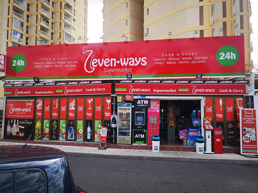 Seven Ways Supermarket 24 hrs ubicada en Playa de las Américas (Santa Cruz de Tenerife)