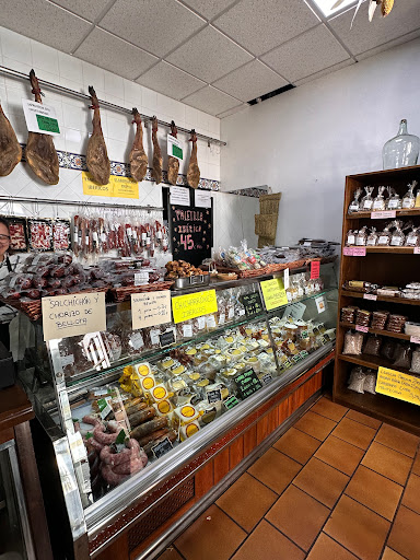 Carnicería García-Chacinas serranas ubicada en Grazalema (Cádiz)