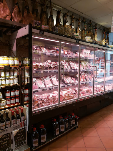 Embutidos Enebral. Alimentación El Arenal S.A. ubicada en Madrid (Madrid)