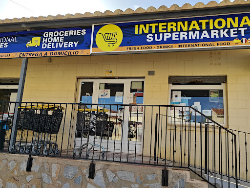 International Supermarket ubicada en La Marina (Alicante)