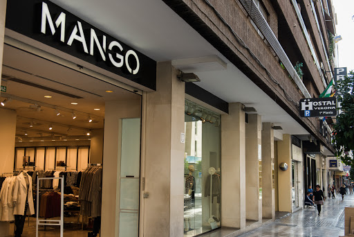 Hostal Verona ubicada en Granada (Granada)