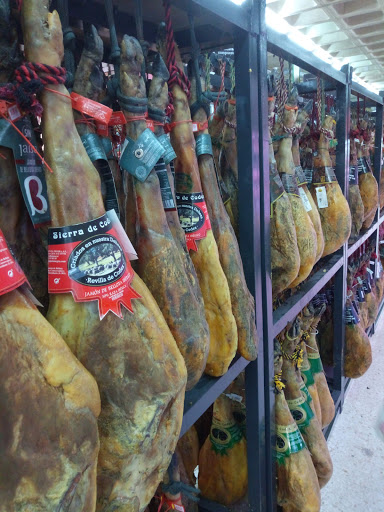 Supermercado MAS ubicada en Matalascañas (Huelva)