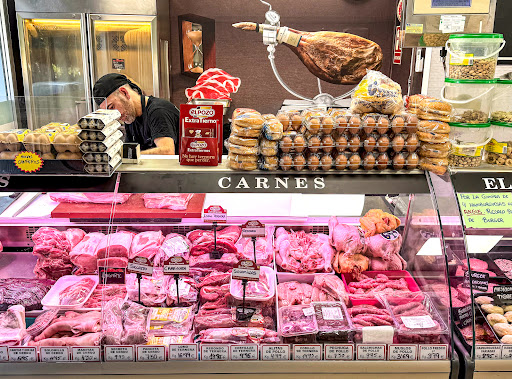 Carnicería y Charcutería Frank ubicada en Linares (Jaén)