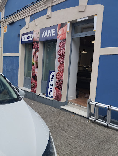 Charcuteria carniceria vane ubicada en Curtis (A Coruña)