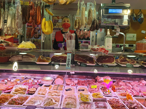 Cansaladeria Polleria Eva ubicada en Igualada (Barcelona)