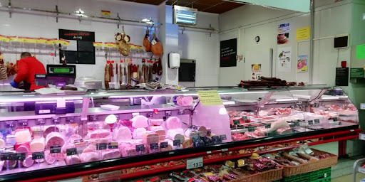 Carrefour Express ubicada en Vega de Espinareda (León)