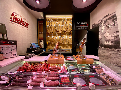 Jamones y Embutidos Melgar ubicada en Málaga (Málaga)