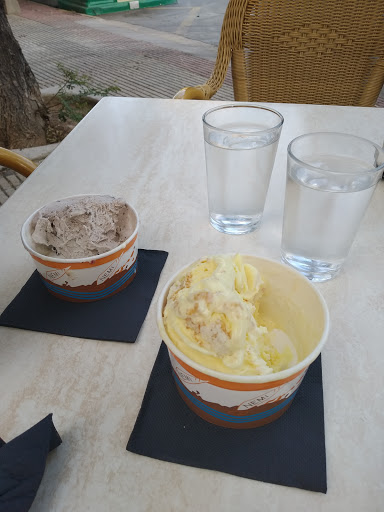 Heladería Cafetería Pastelería Nemi ubicada en El Portil (Huelva)