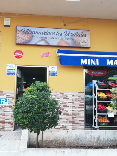 Minimarket Ultramarinos ubicada en Torremolinos (Málaga)