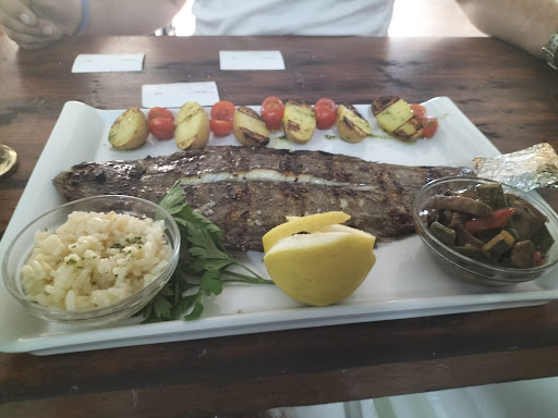 Restaurante El Patio Andalú ubicada en Isla Cristina (Huelva)