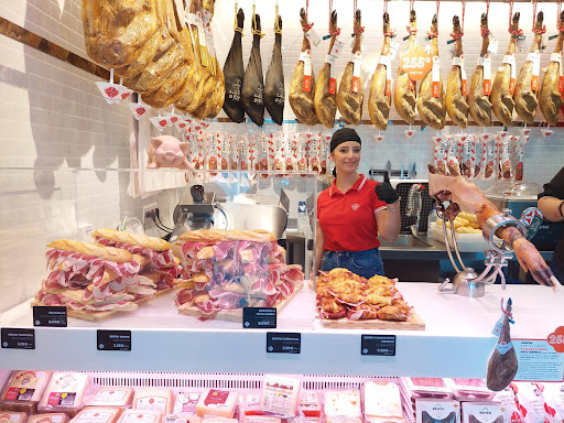 Beher Nerja - Jamón 100% Ibérico ubicada en Nerja (Málaga)