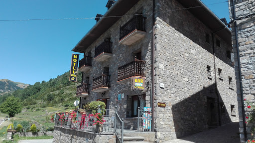 Hotel Las Nieves ubicada en Linás de Broto (Huesca)