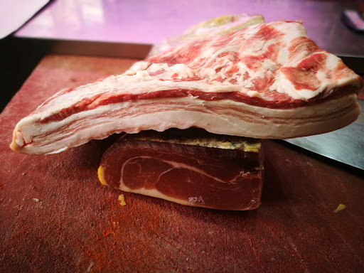 Carnicería Salchichería Ángel ubicada en Cáceres (Cáceres)