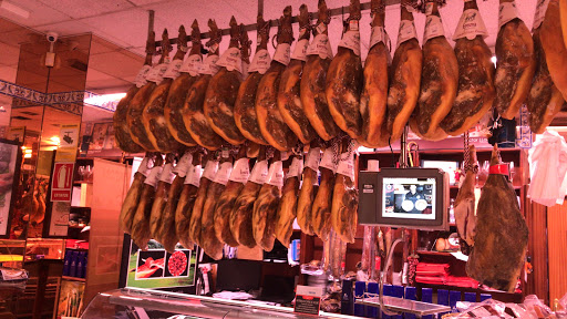 CARNICERIA VICTOR LLANO ubicada en Aviles (Asturias)