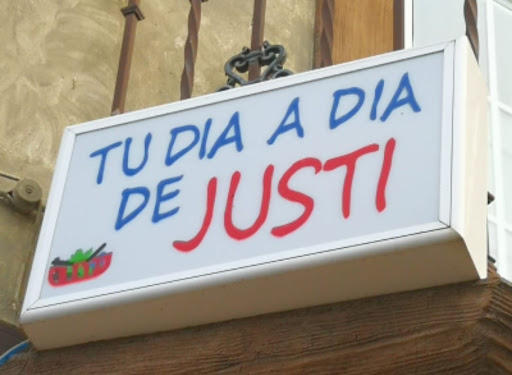 Tu Día a Día Justi ubicada en Cordobilla de Lácara (Badajoz)