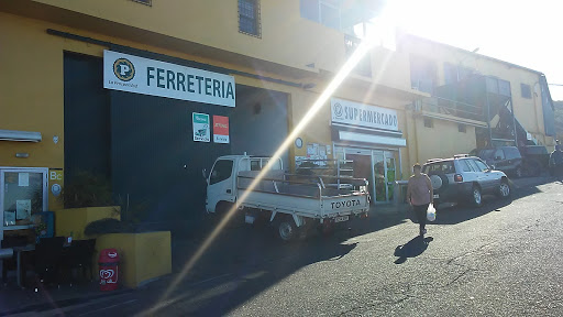 Supermercado de la Cooperativa La Prosperidad de Tijarafe ubicada en Tijarafe (Santa Cruz de Tenerife)